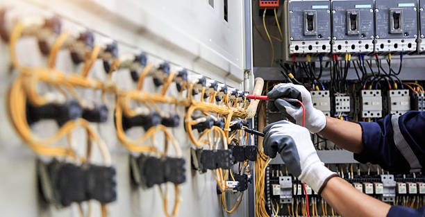 Professional Electrician technician working in Mount Hermon, VA